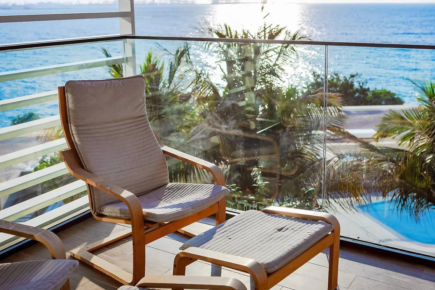 Bluewaters Sea View 2Br Pool & Gym & Beachfront Dubai 0*,  Förenade Arabemiraten