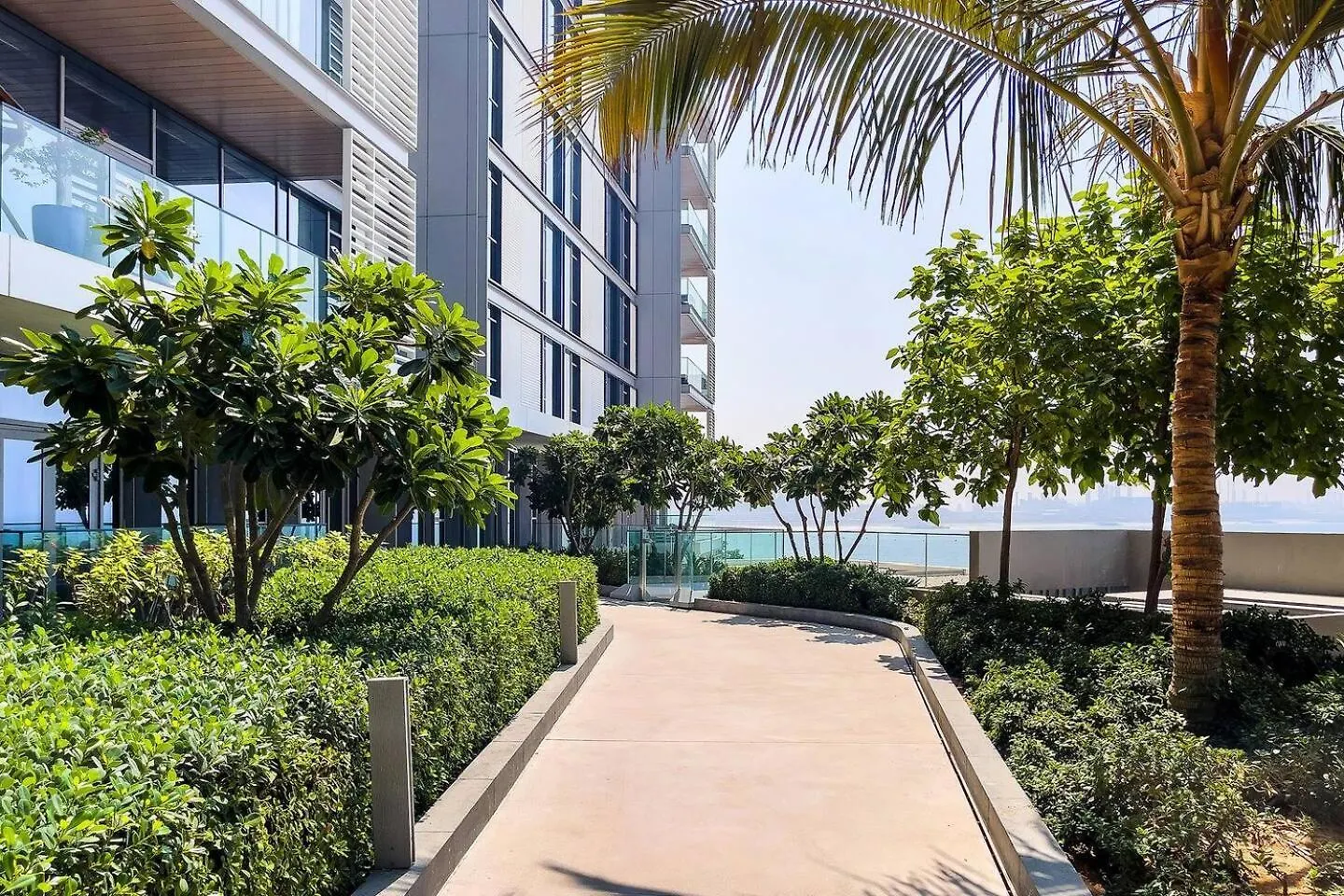 Bluewaters Sea View 2Br Pool & Gym & Beachfront Dubai