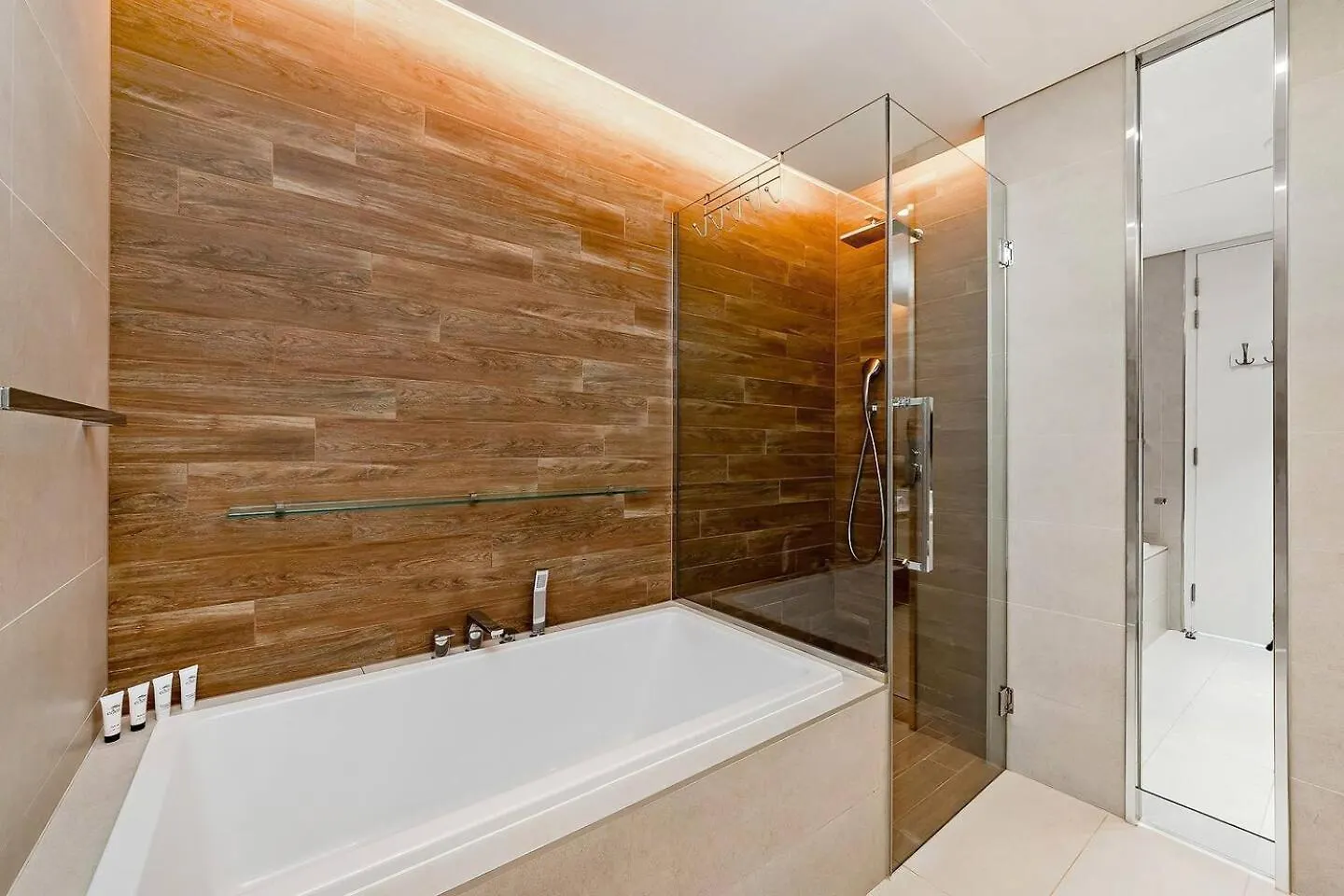 Bluewaters Sea View 2Br Pool & Gym & Beachfront Dubai