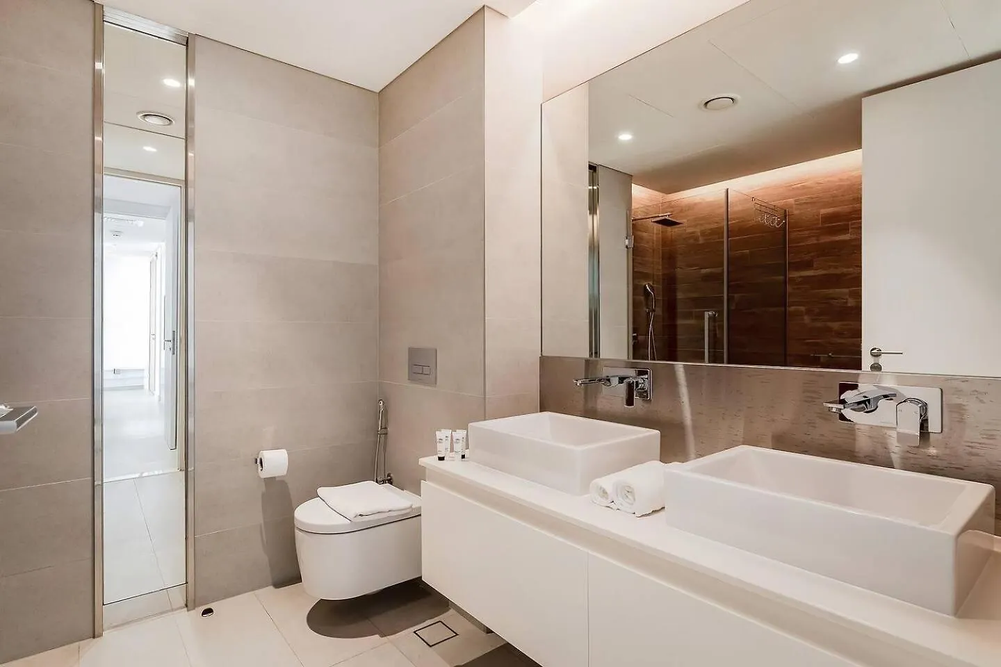 Bluewaters Sea View 2Br Pool & Gym & Beachfront Dubai