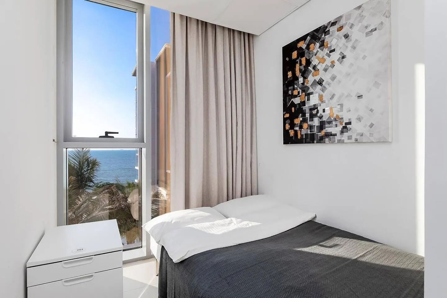 Bluewaters Sea View 2Br Pool & Gym & Beachfront Dubai